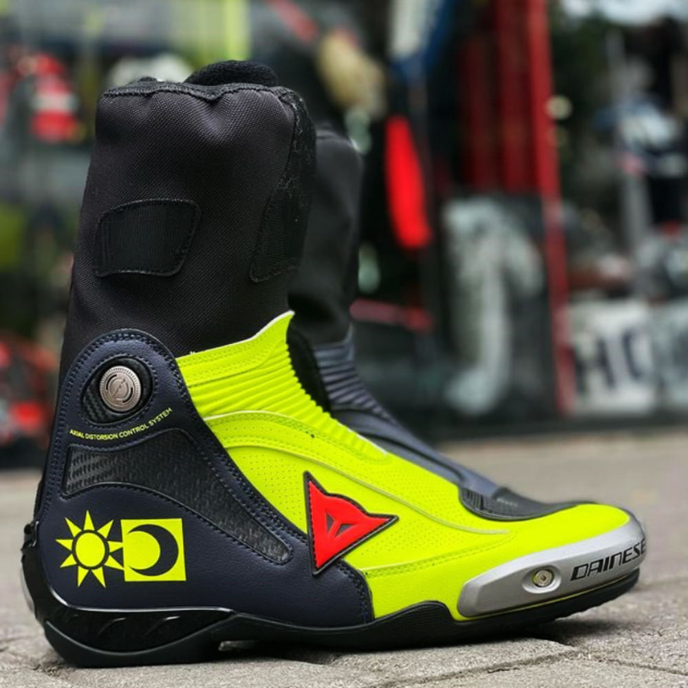 Botas dainese 2025 valentino rossi