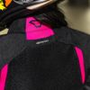 jaqueta-macna-tondo-preto-rosa--6-